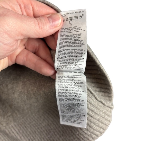 EUC Athleta Women’s Merino Wool Blend Leopard Crewneck Sweater in Gray/Cream Lg - Picture 8 of 11